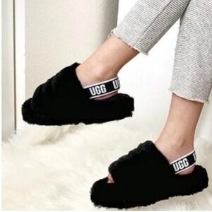 UGG Black Women's Fluff Yeah Slide Sandals Slippers 1095119 Size 10